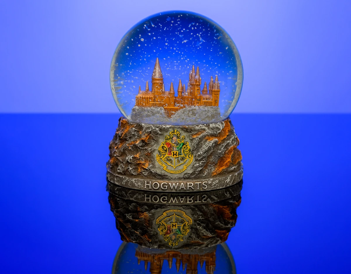 Снежный шар Гарри Поттер с Хогвартсом