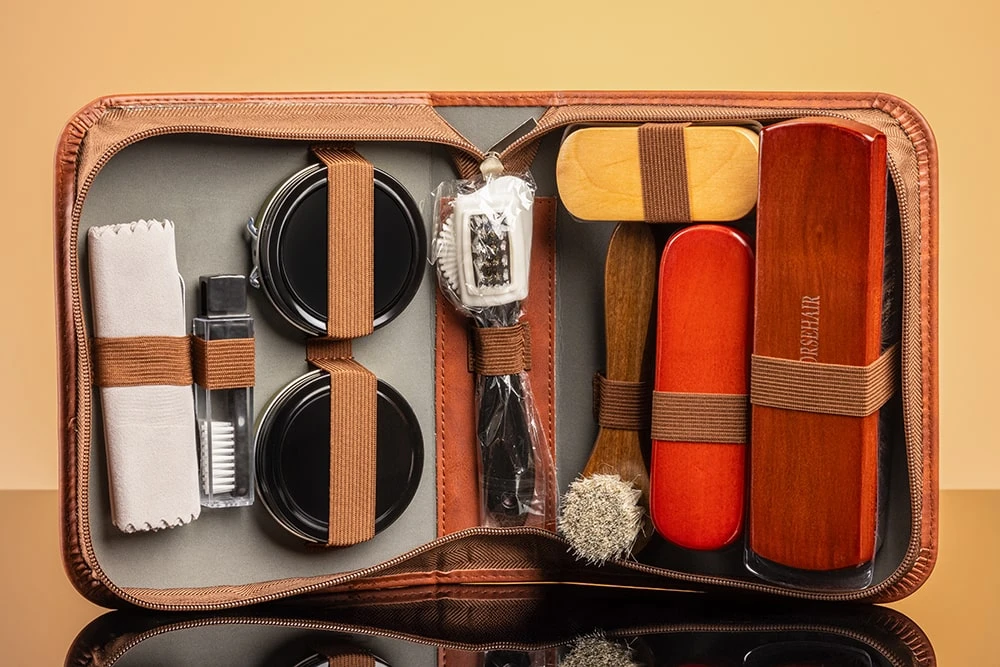 Комплект для чистки обуви в футляре