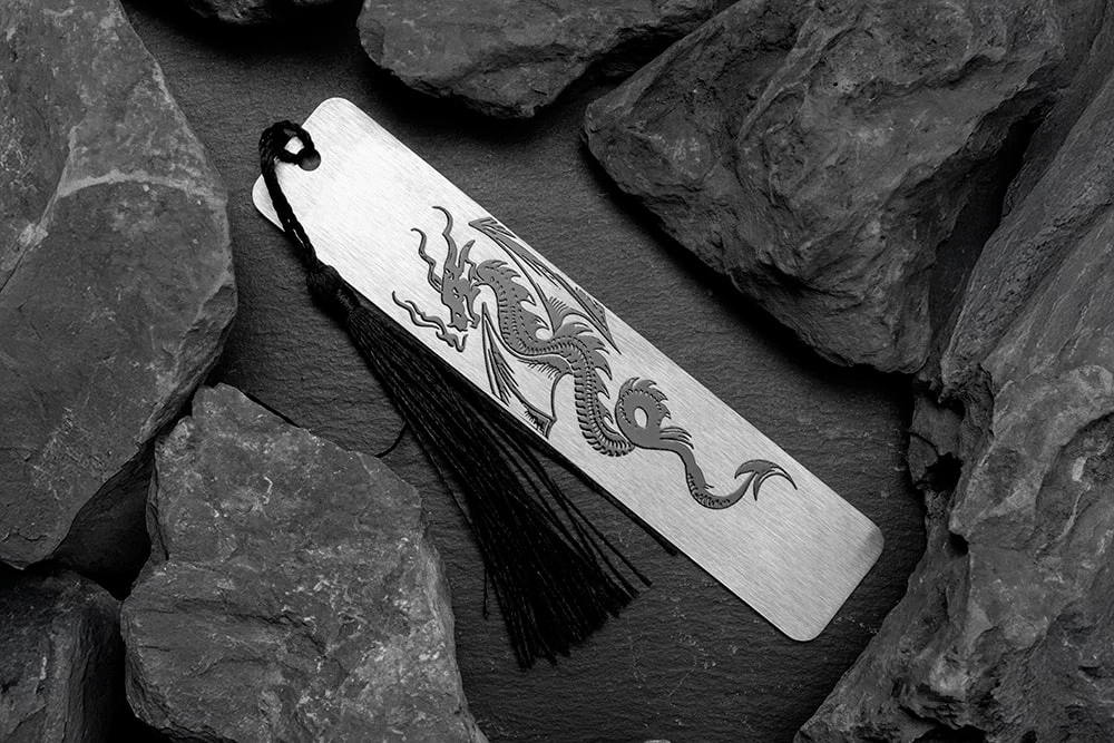 Металева закладка для книг із драконом