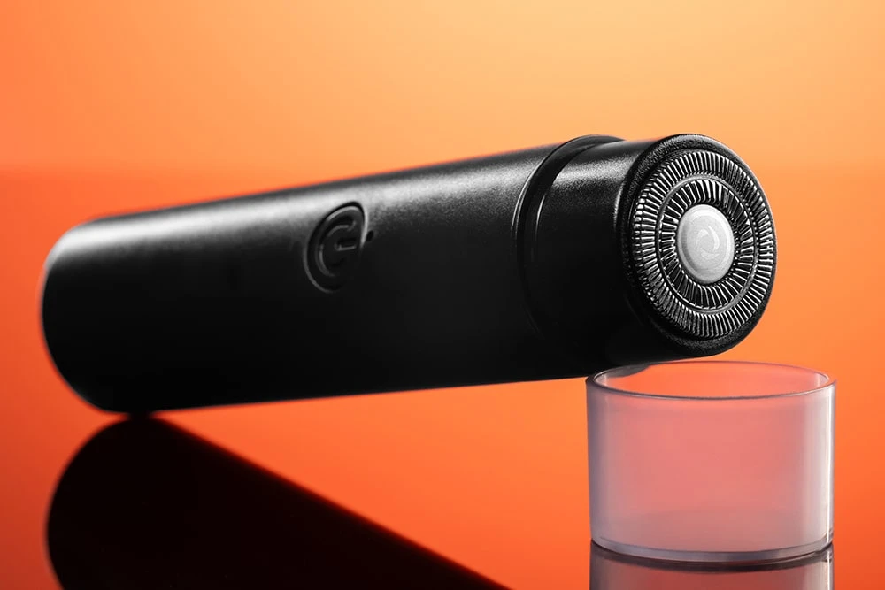 Дорожня електробритва