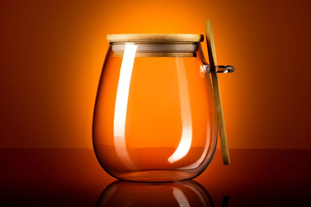 Банка для хранения сыпучих продуктов с ложкой