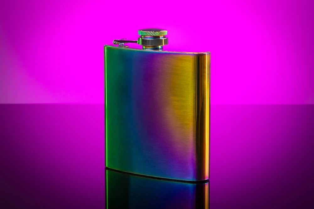Радужная карманная фляга