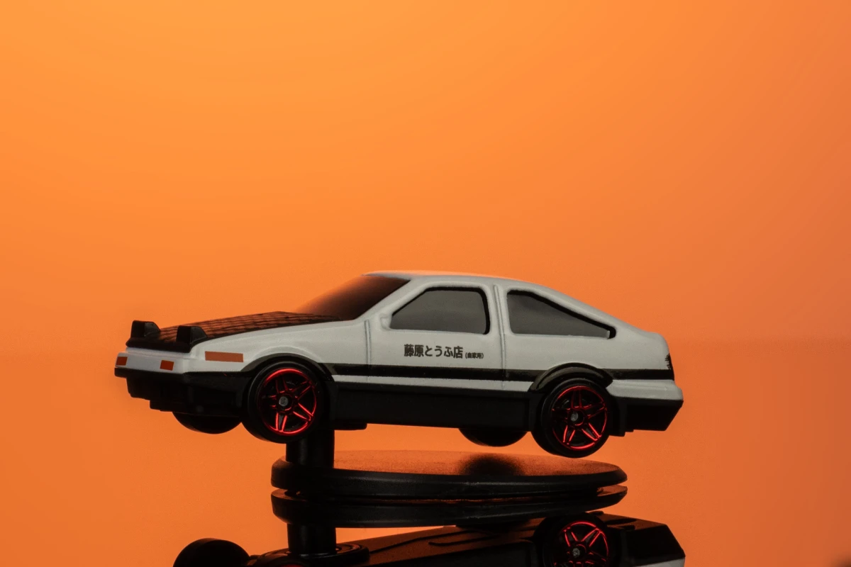 Вращающаяся дрифт машинка на панель авто Toyota AE86