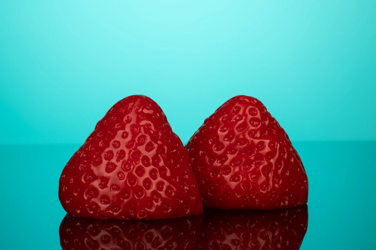 Мягкие игрушки сквиш Клубника (2 шт)