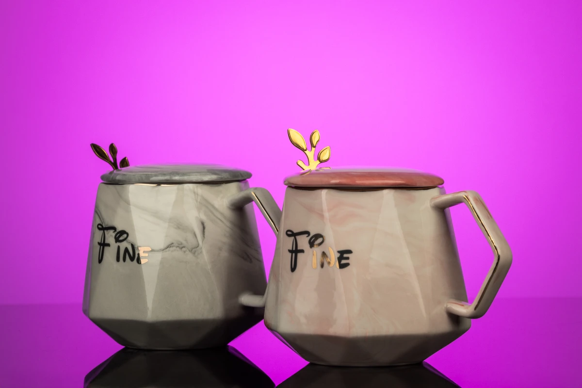 Подарочные кофейные парные чашки