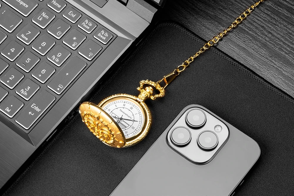 Кишеньковий годинник Серця Пандори