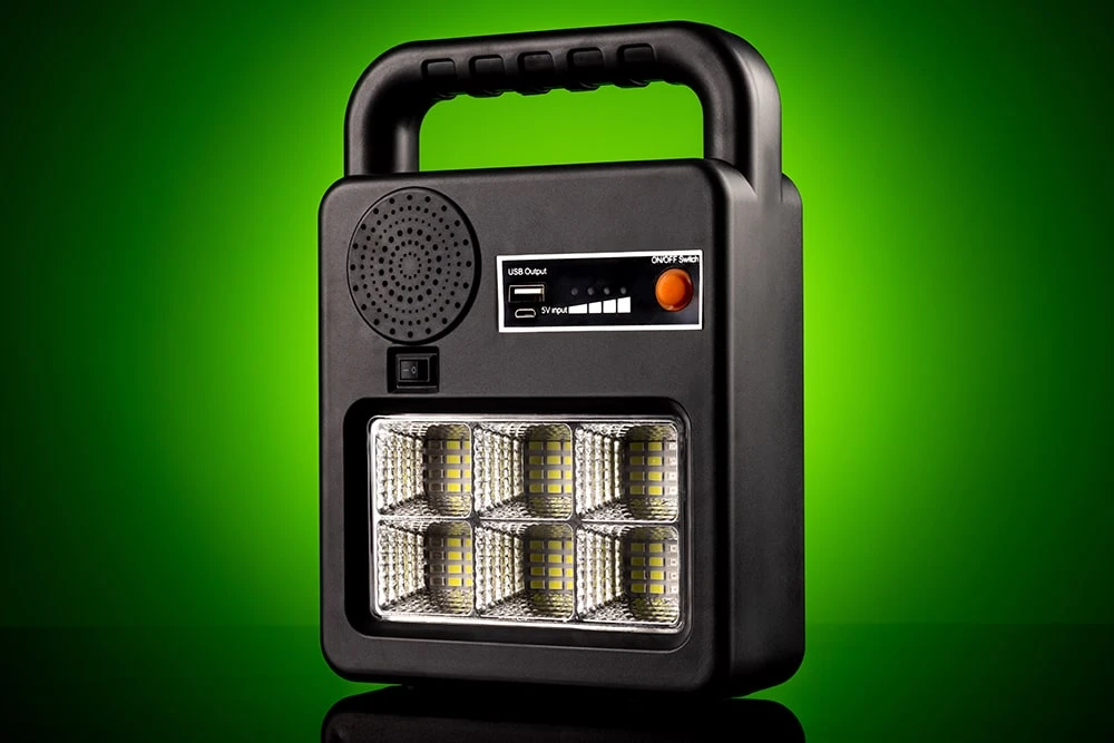 Bluetooth фонарь с солнечной панелью светодиодный